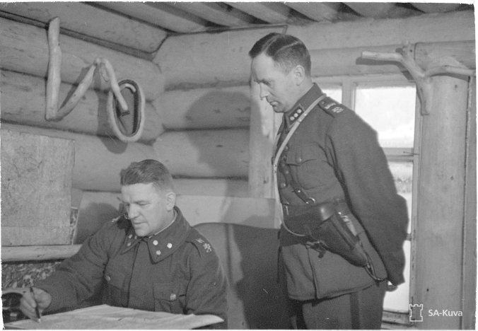 Eversti Pajari korsussaan Aittojoella helmikuussa 1940. SA-Kuva. 