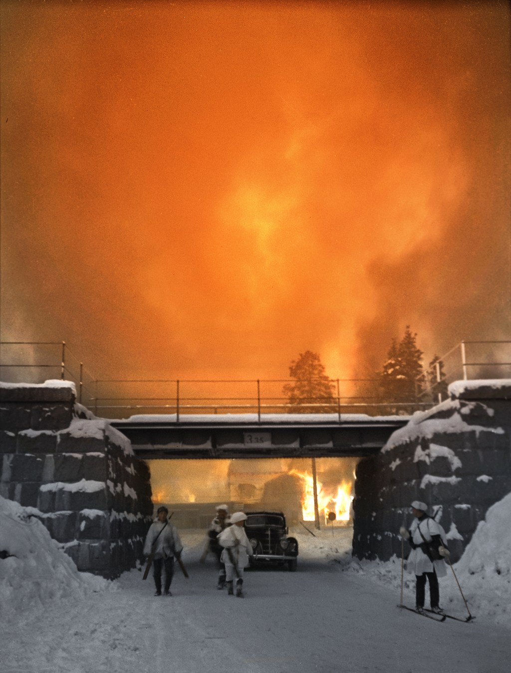 Talvisota väreissä